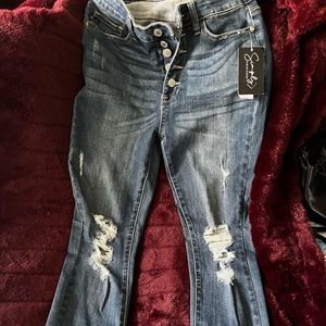 Skinny fit button fly  size 3 Judy Blue Jeans.